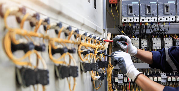 Professional Electrician technician working in Eudora, KS